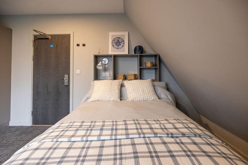 Image of Ash Grove Court, Guildford