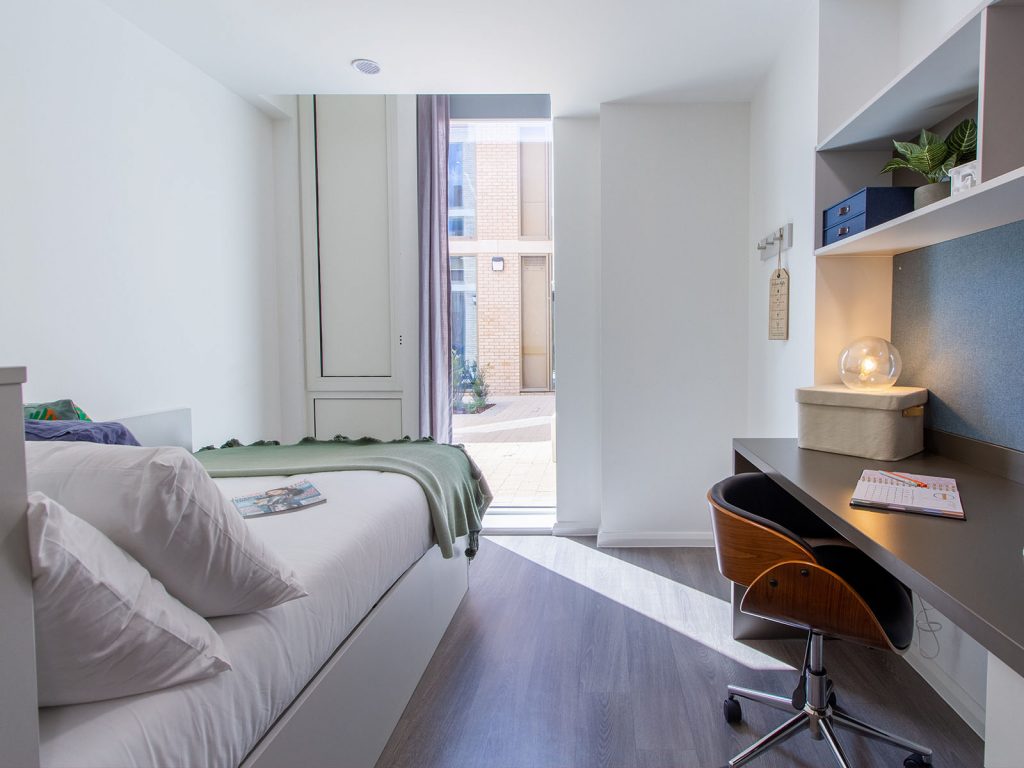 Image of Between Towns Court, Oxford