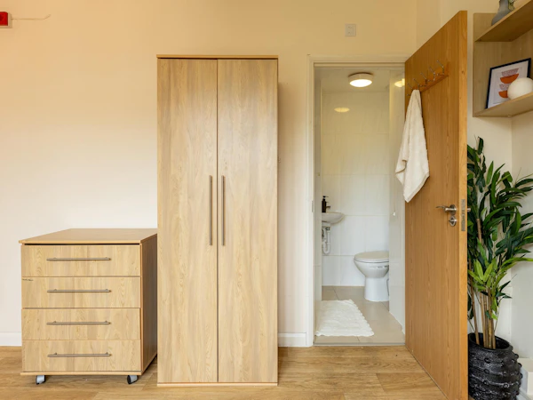 Image of Brooke Hall, London