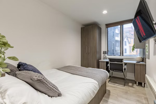 Image of Centre Gate, Bristol