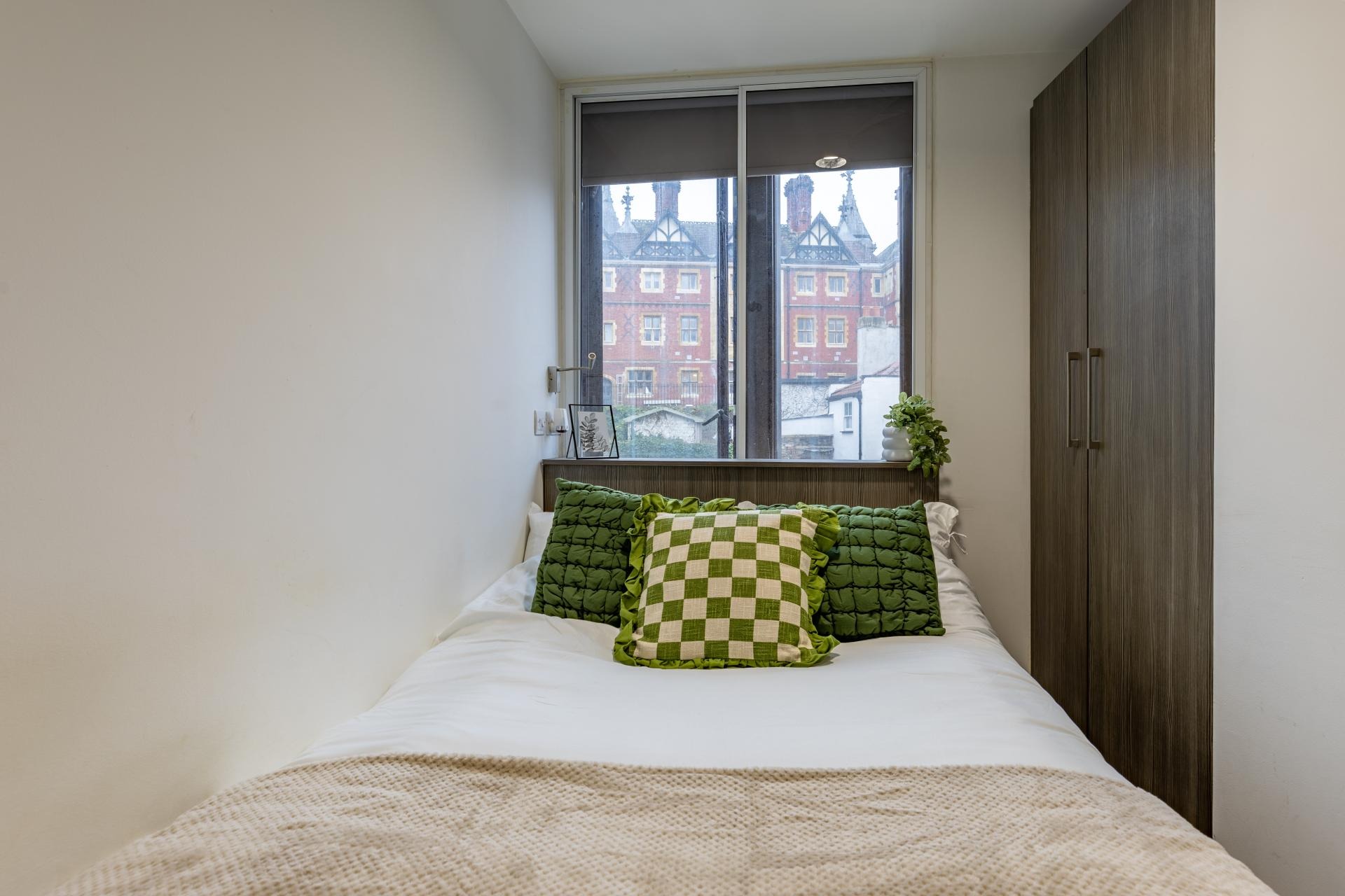 Image of Centre Gate, Bristol