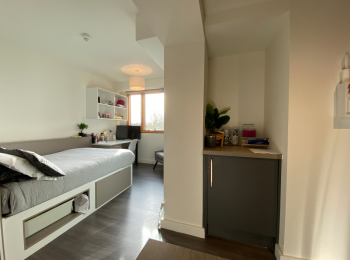 Image of Charles Morton Court, London