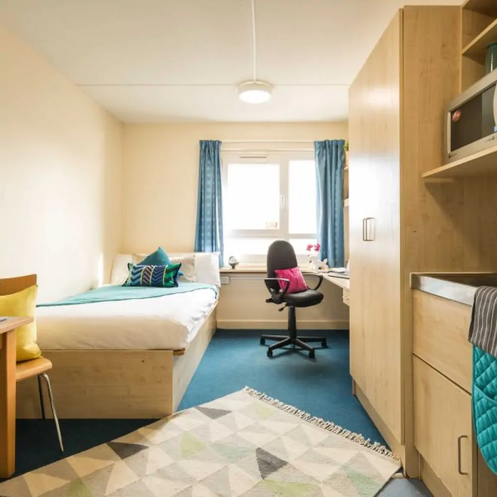 Image of Creek Court, London