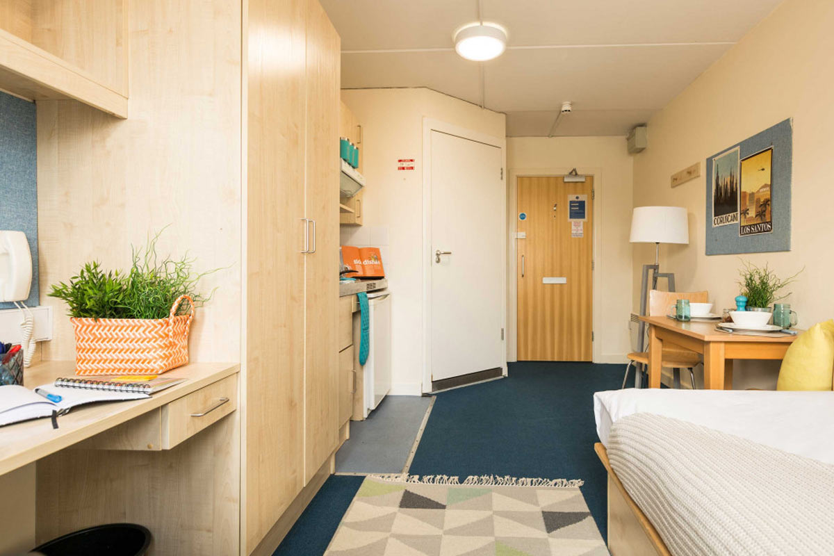 Image of Creek Court, London