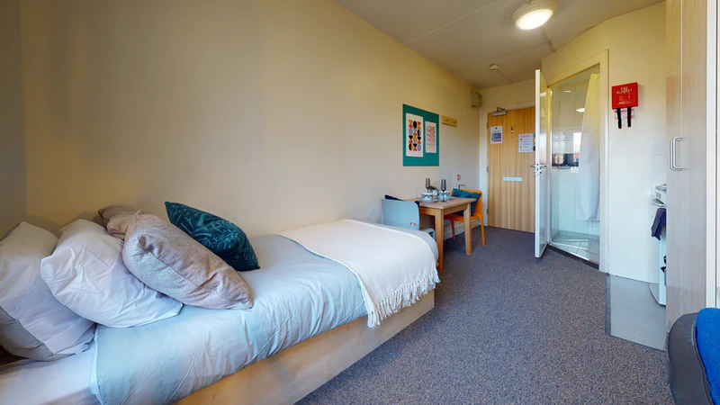 Image of Creek Court, London