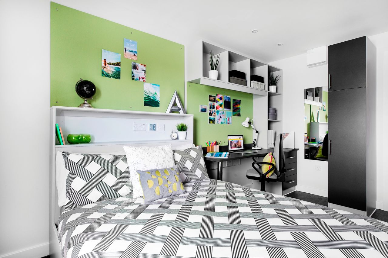 Image of Crescent Place, Southampton