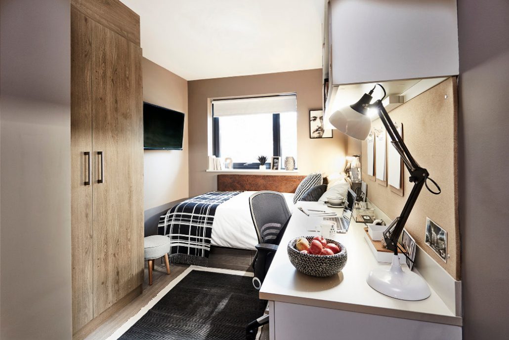 Image of Eclipse, Cardiff