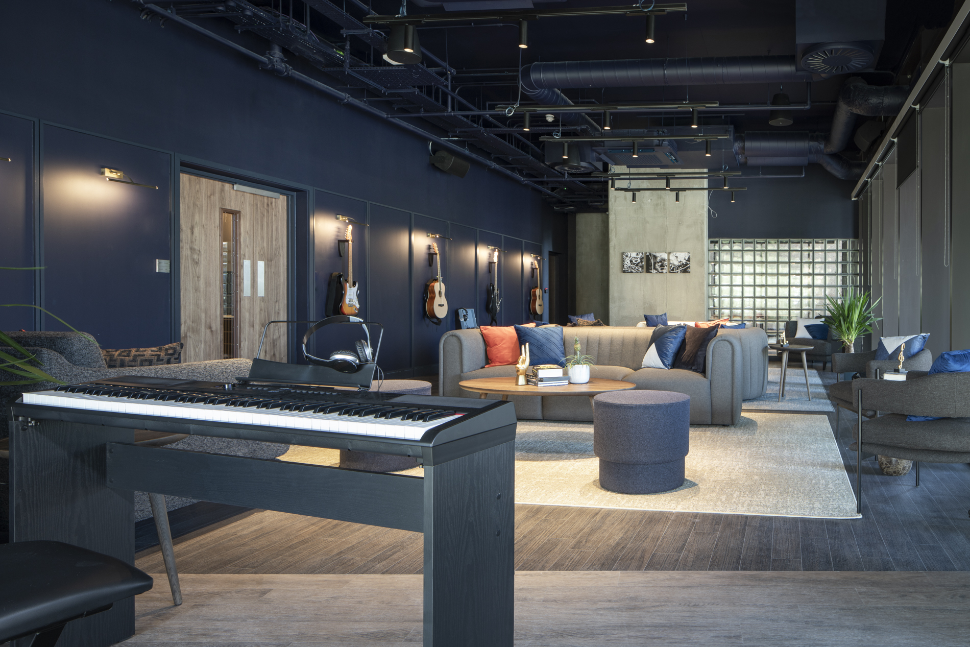 Image of Enclave Croydon, London