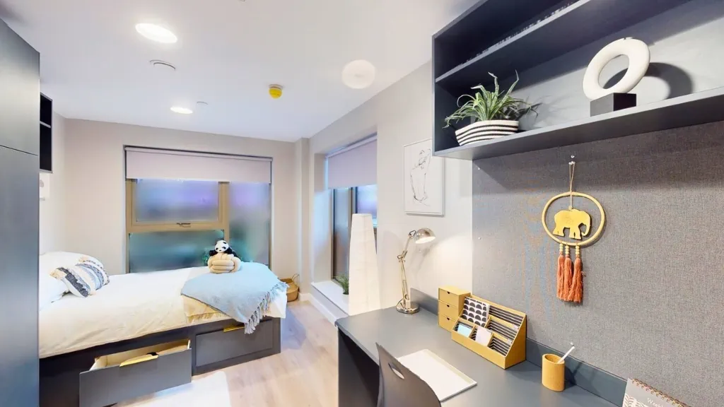 Image of Exchange Court, Leeds