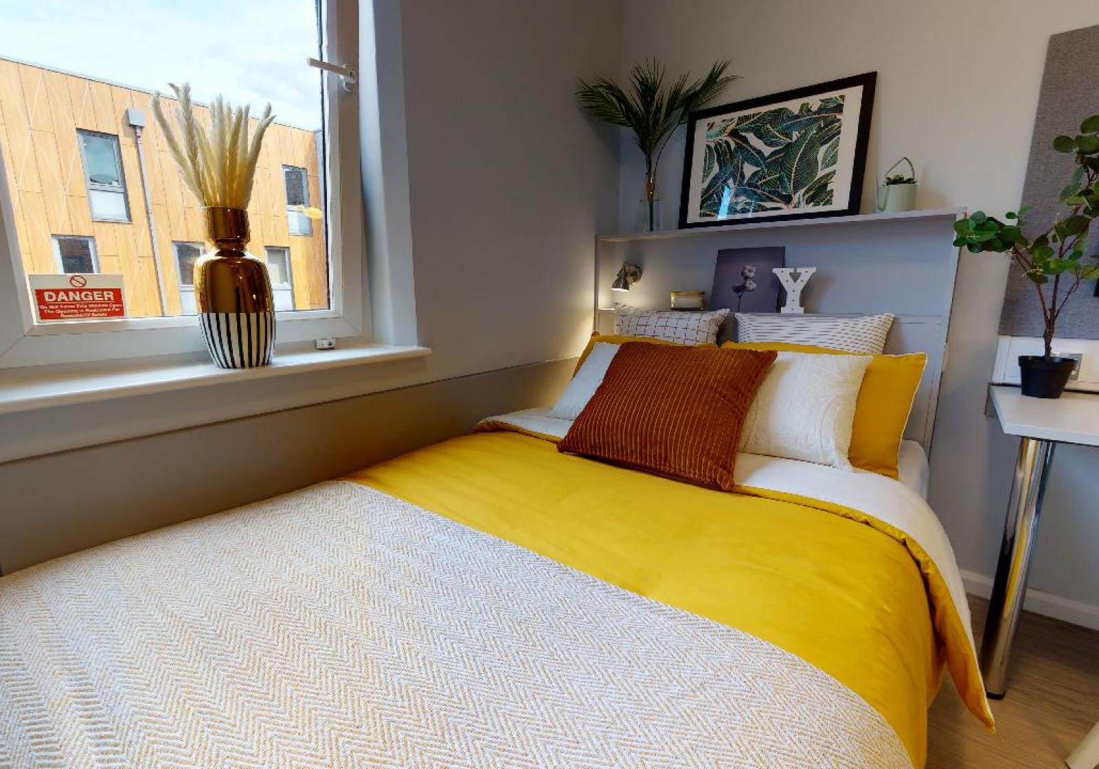 Image of Glassyard Building, London