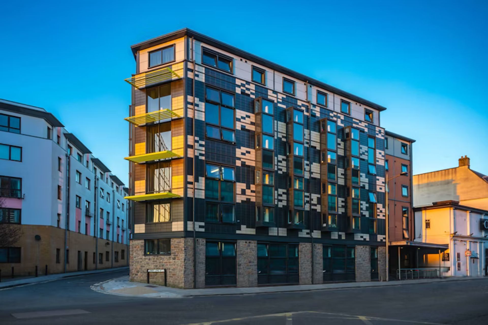 Image of Harbour Court, Bristol