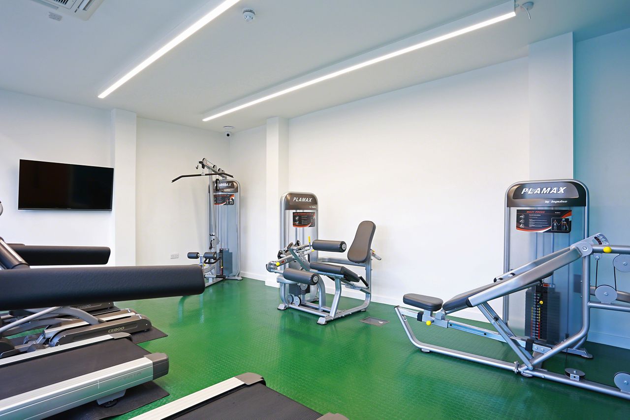 Image of Hatbox, Luton