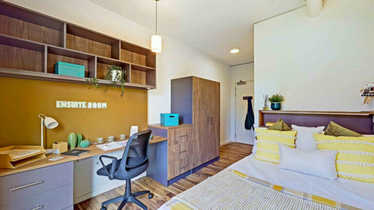 Image of Hox Park, Egham