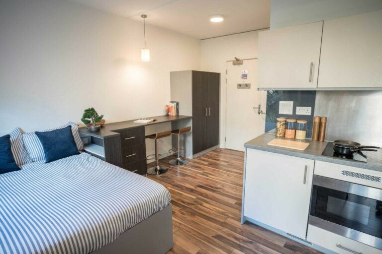 Image of Hox Park, Egham