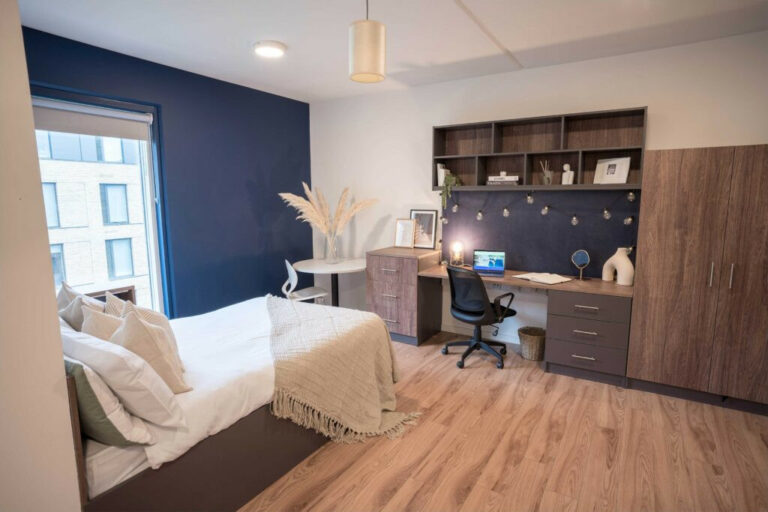 Image of Hox Park, Egham