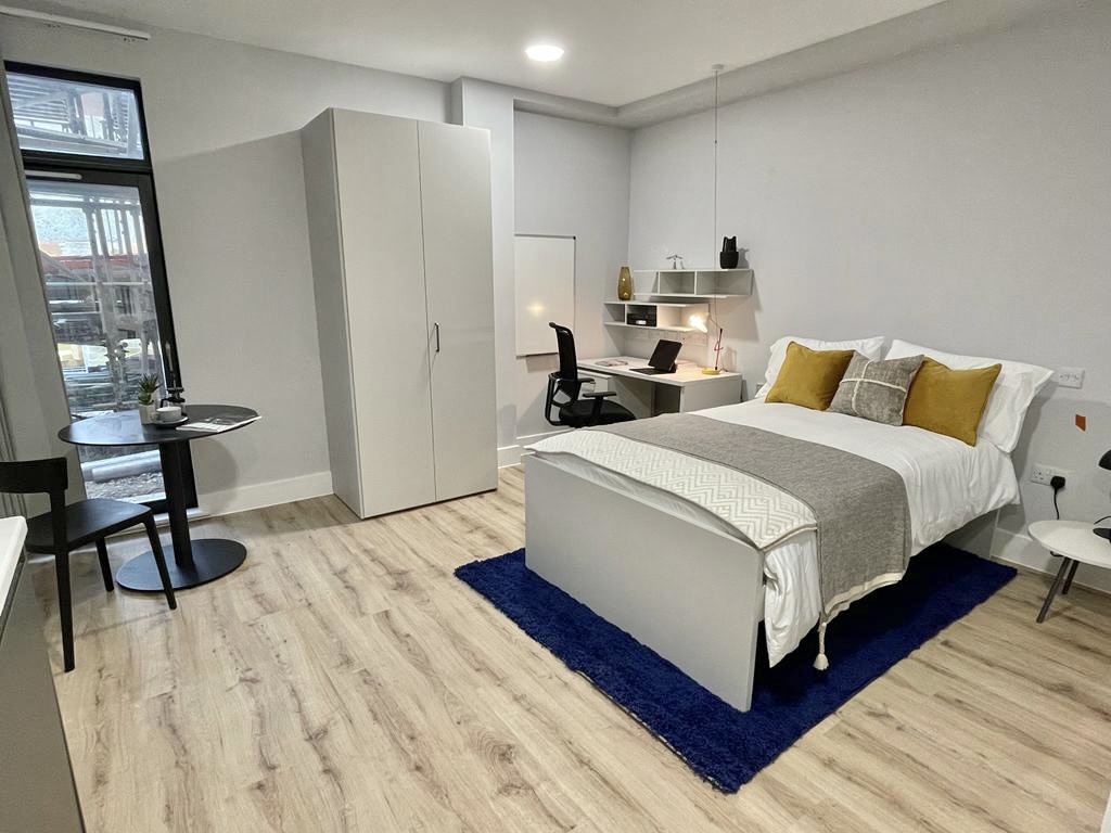 Image of Hydrogen, Falmouth