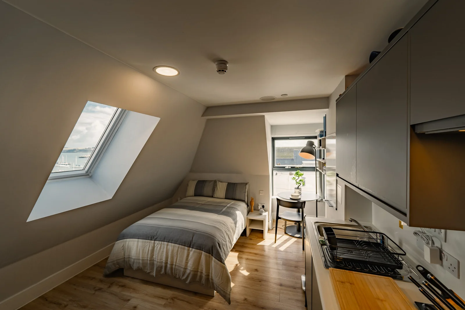 Image of Hydrogen, Falmouth