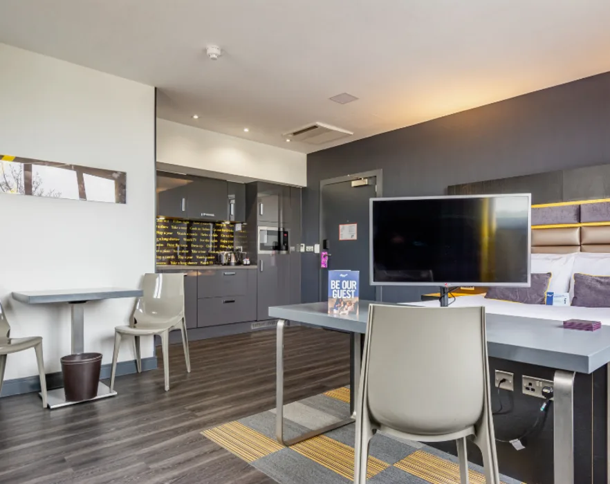 Image of Iconinc Roomzzz @ Chester