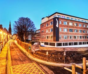 Image of Iconinc Roomzzz @ Chester