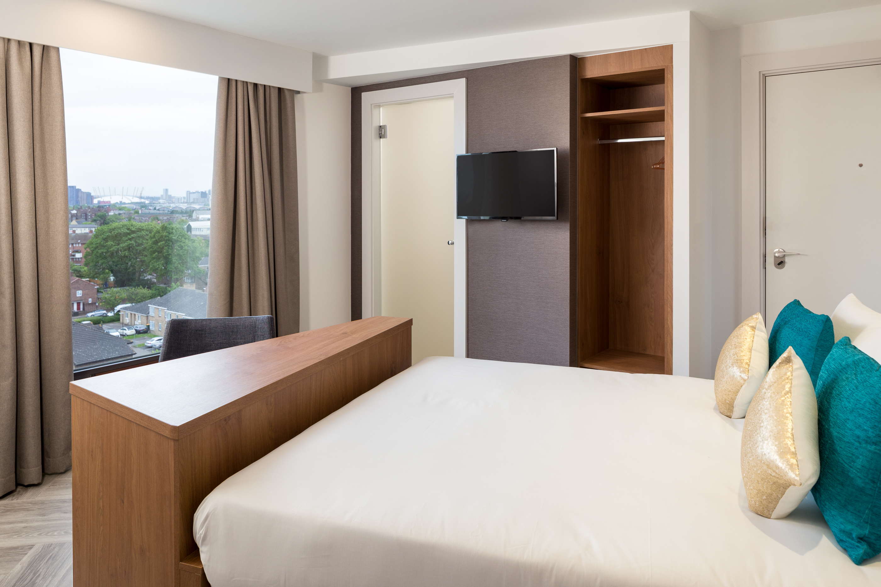 Image of Iconinc @ Roomzzz - Stratford, London