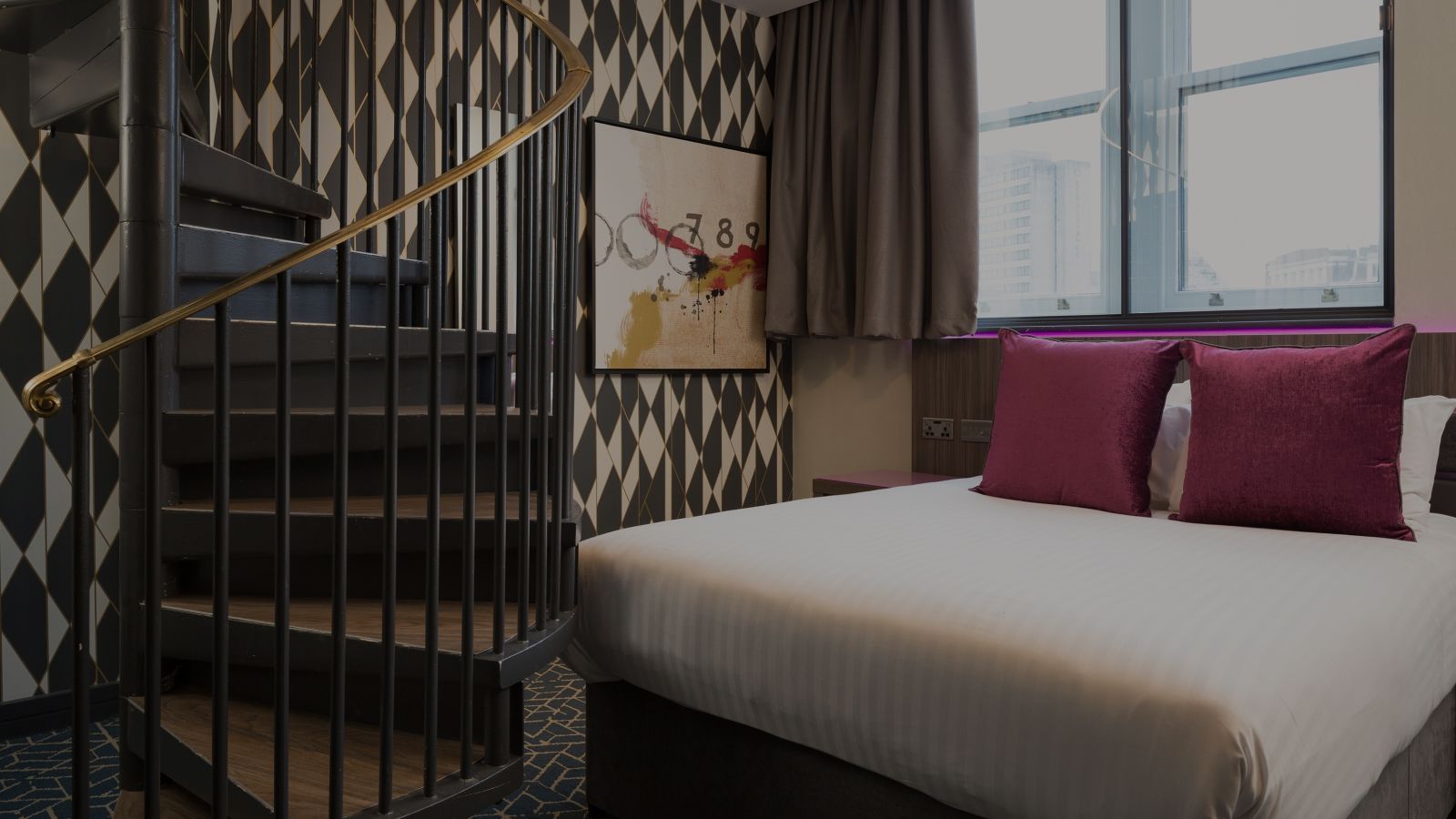 Image of Iconinc @ Roomzzz - Manchester Victoria