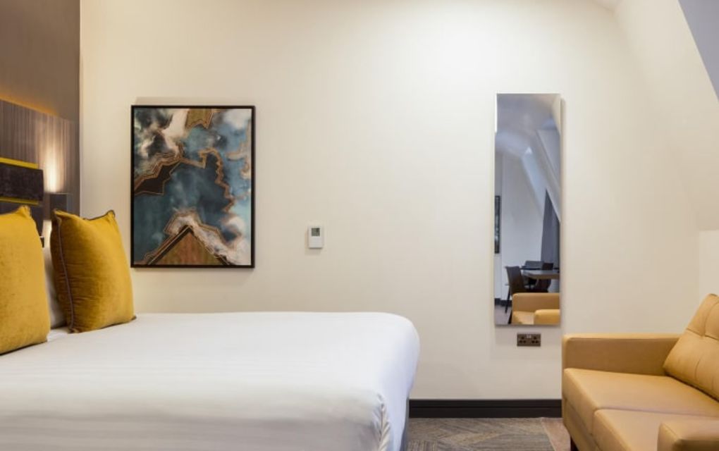 Image of Iconinc @ Roomzzz - Manchester Victoria