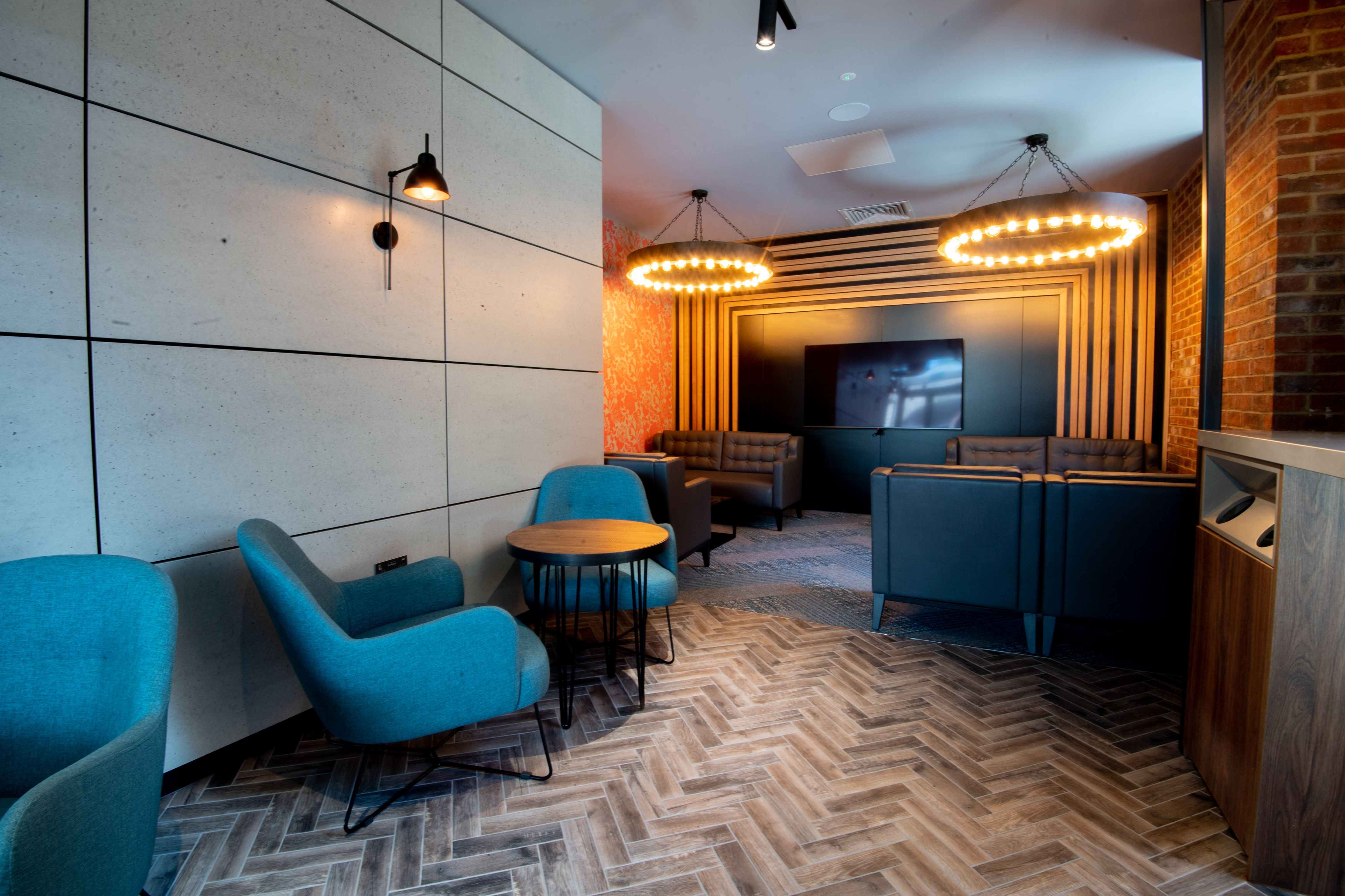 Image of Iconinc @ Roomzzz - Newcastle