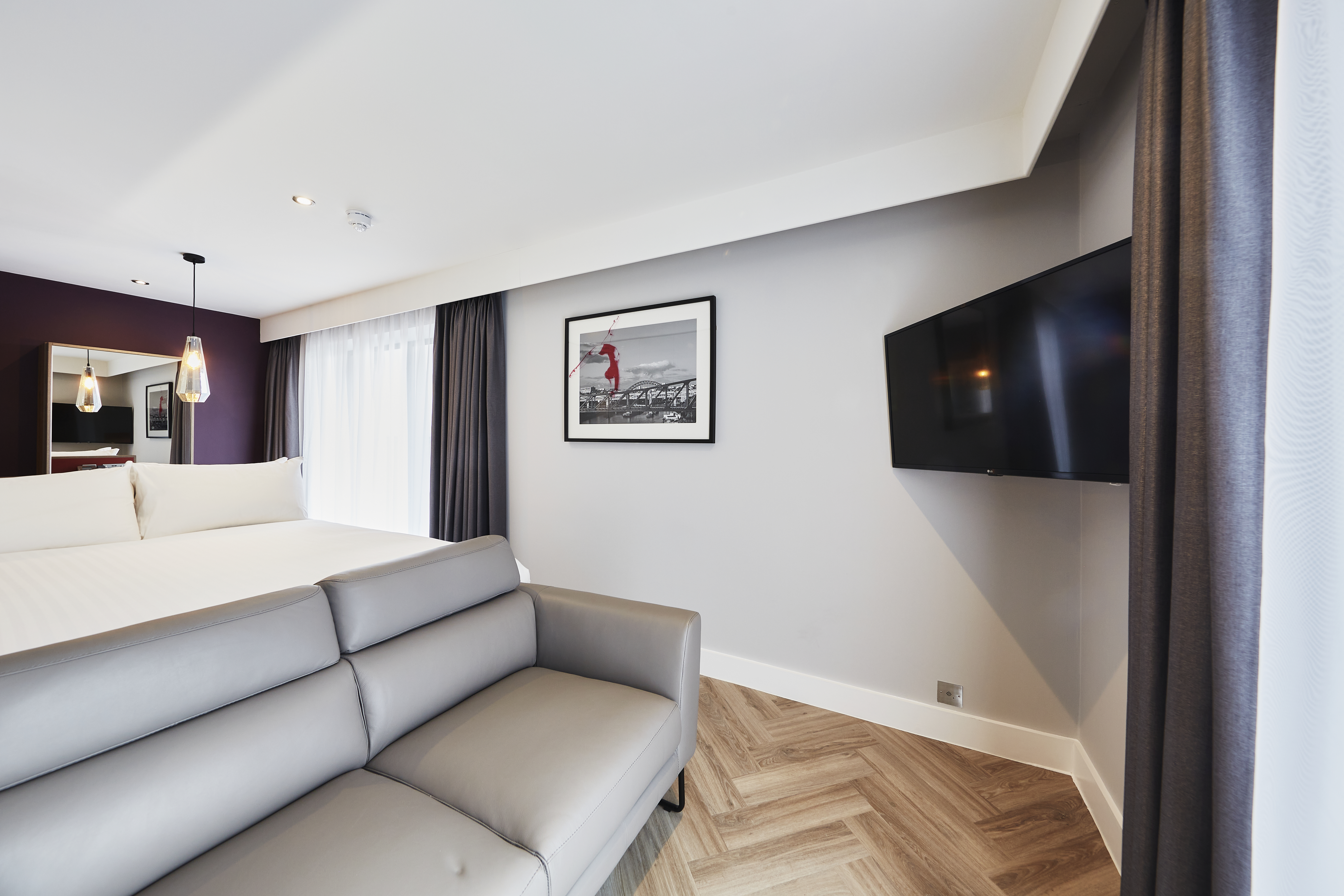 Image of Iconinc @ Roomzzz - Newcastle