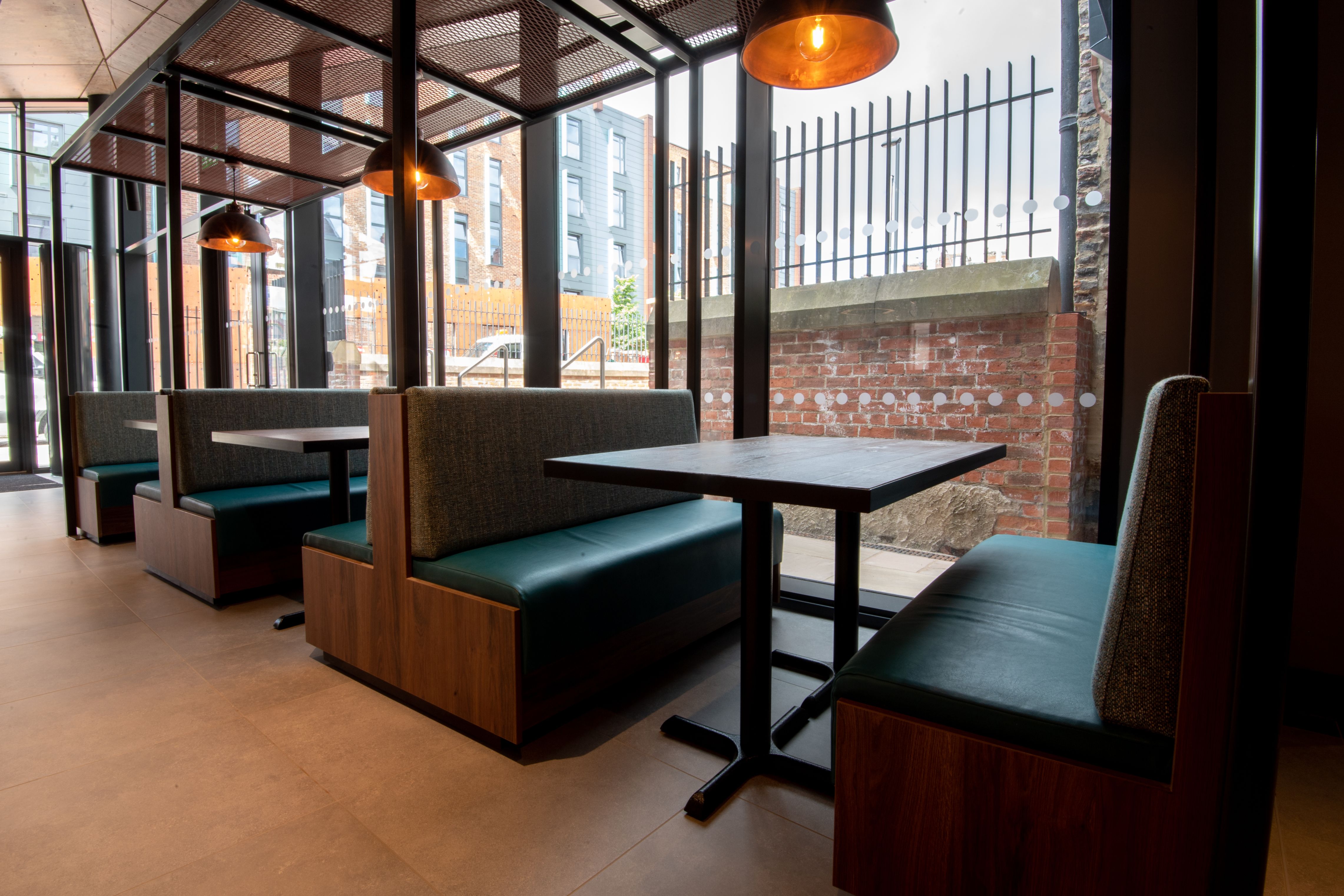 Image of Iconinc @ Roomzzz - Newcastle