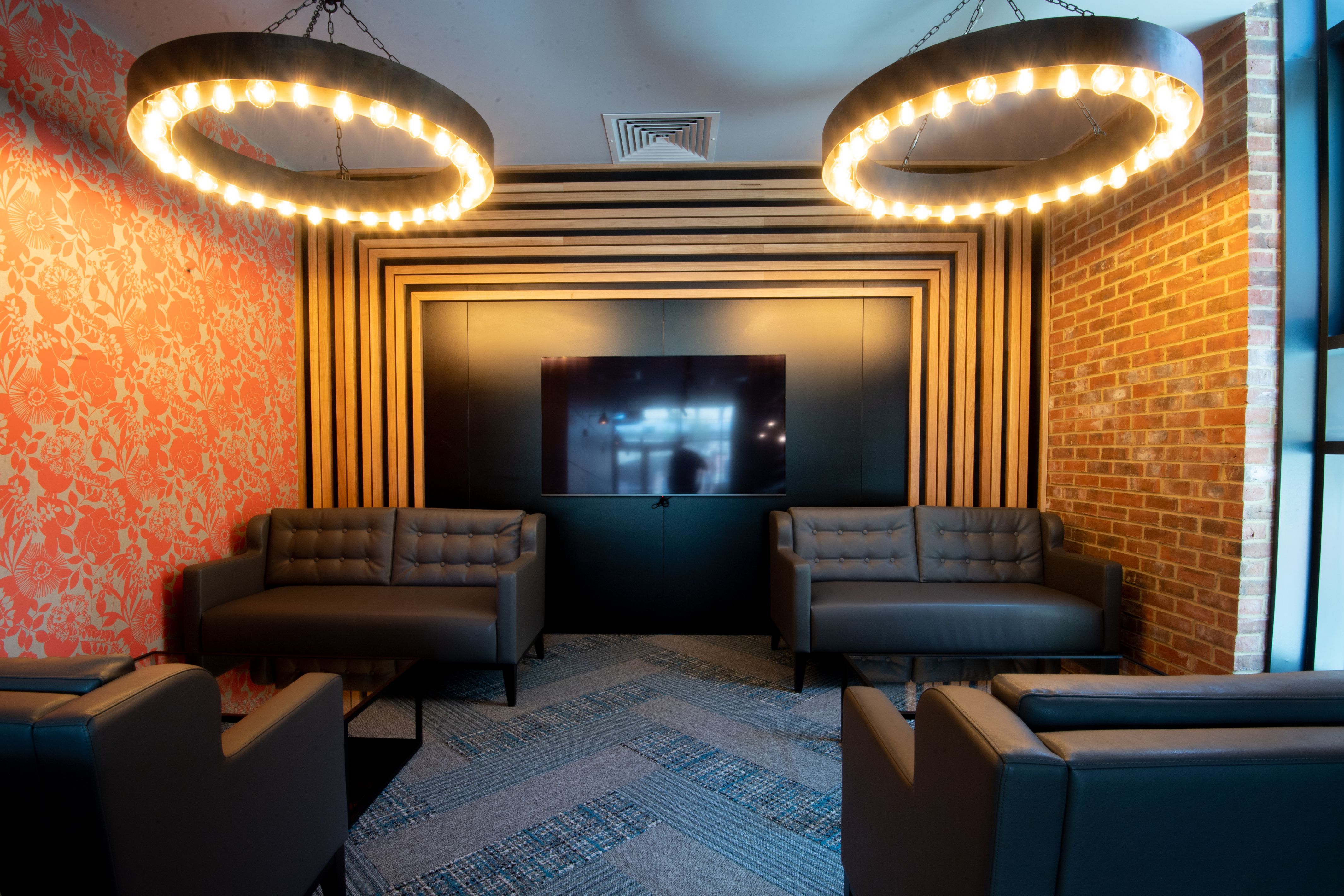 Image of Iconinc @ Roomzzz - Newcastle