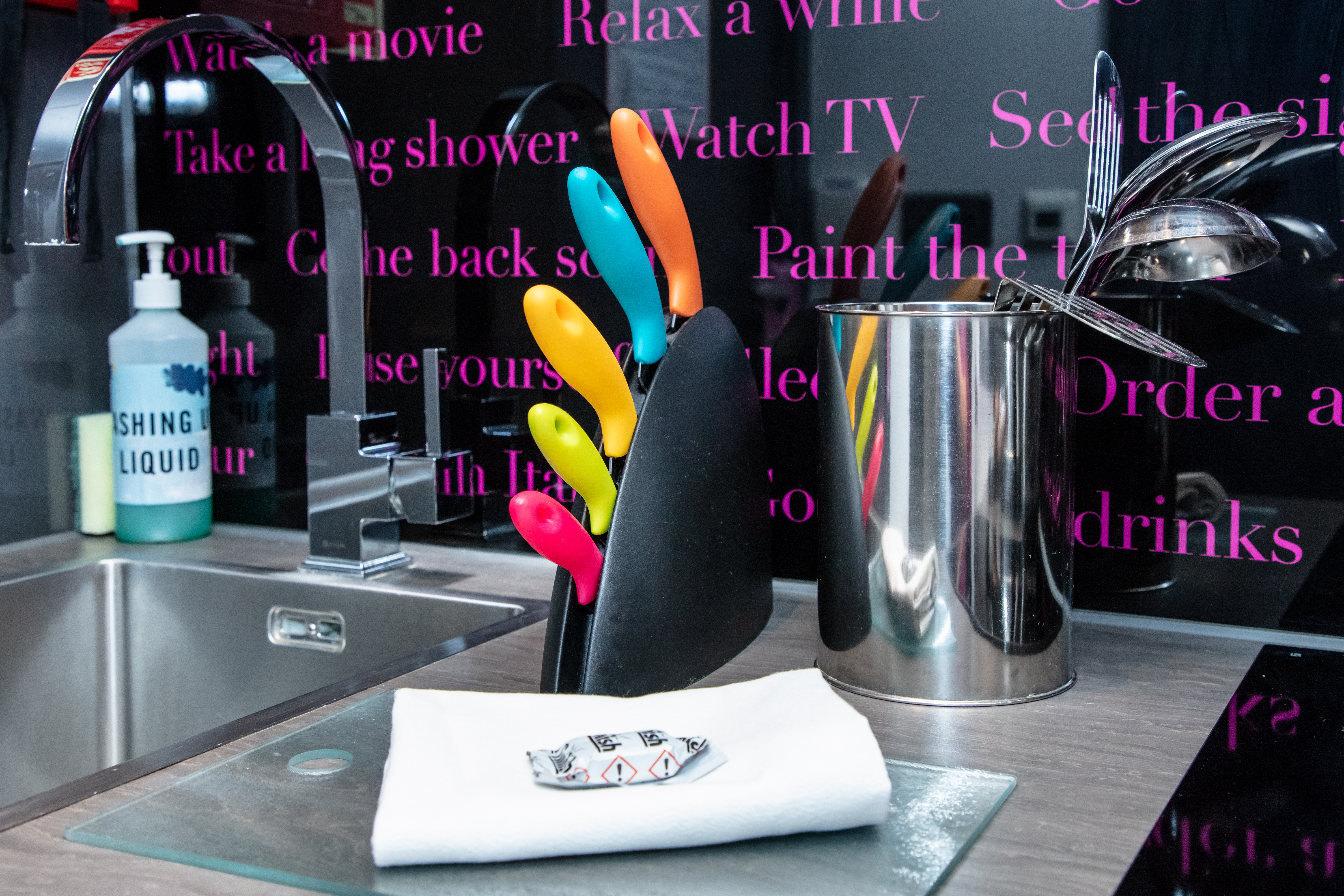 Image of Iconinc @ Roomzzz - Nottingham