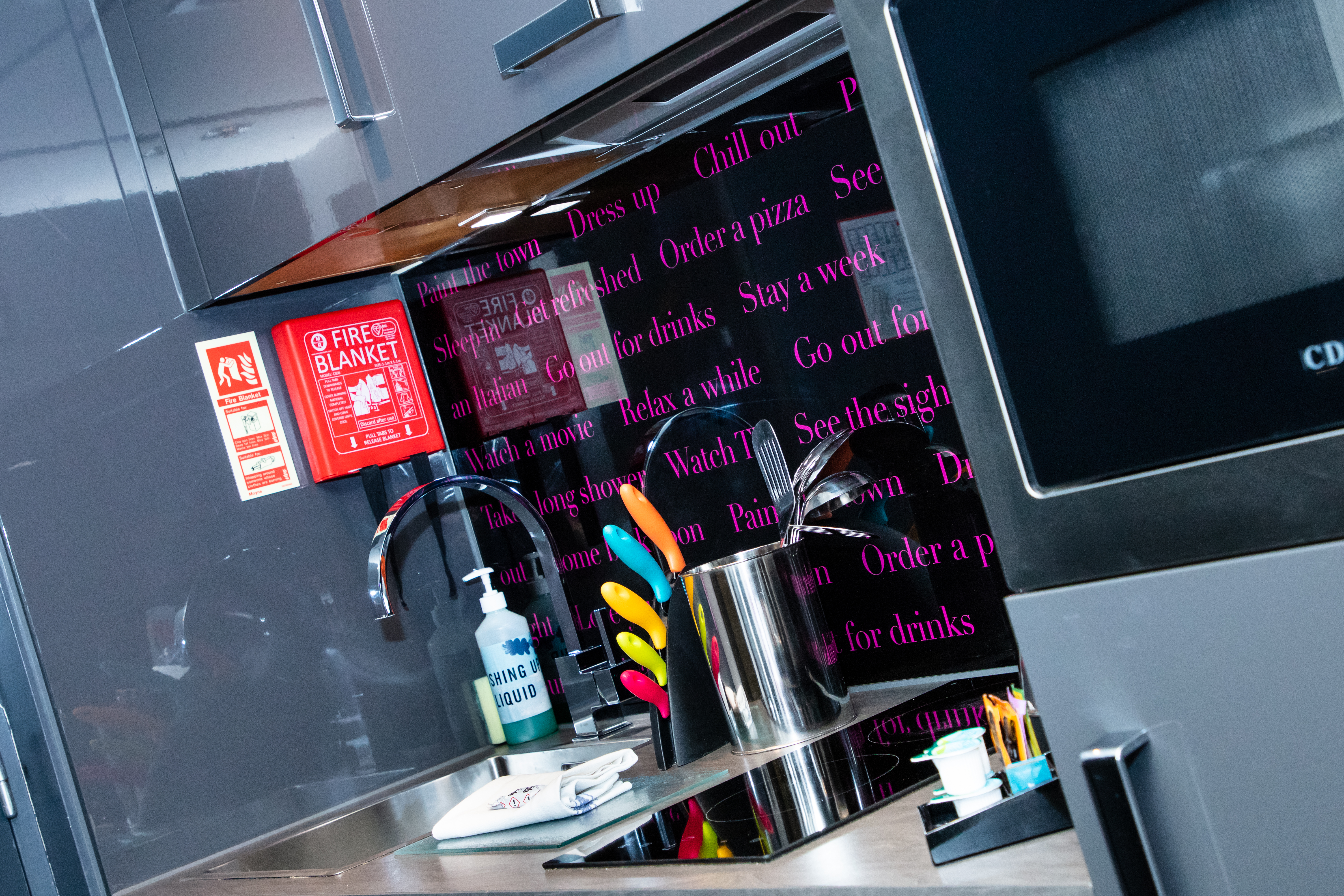 Image of Iconinc @ Roomzzz - Nottingham