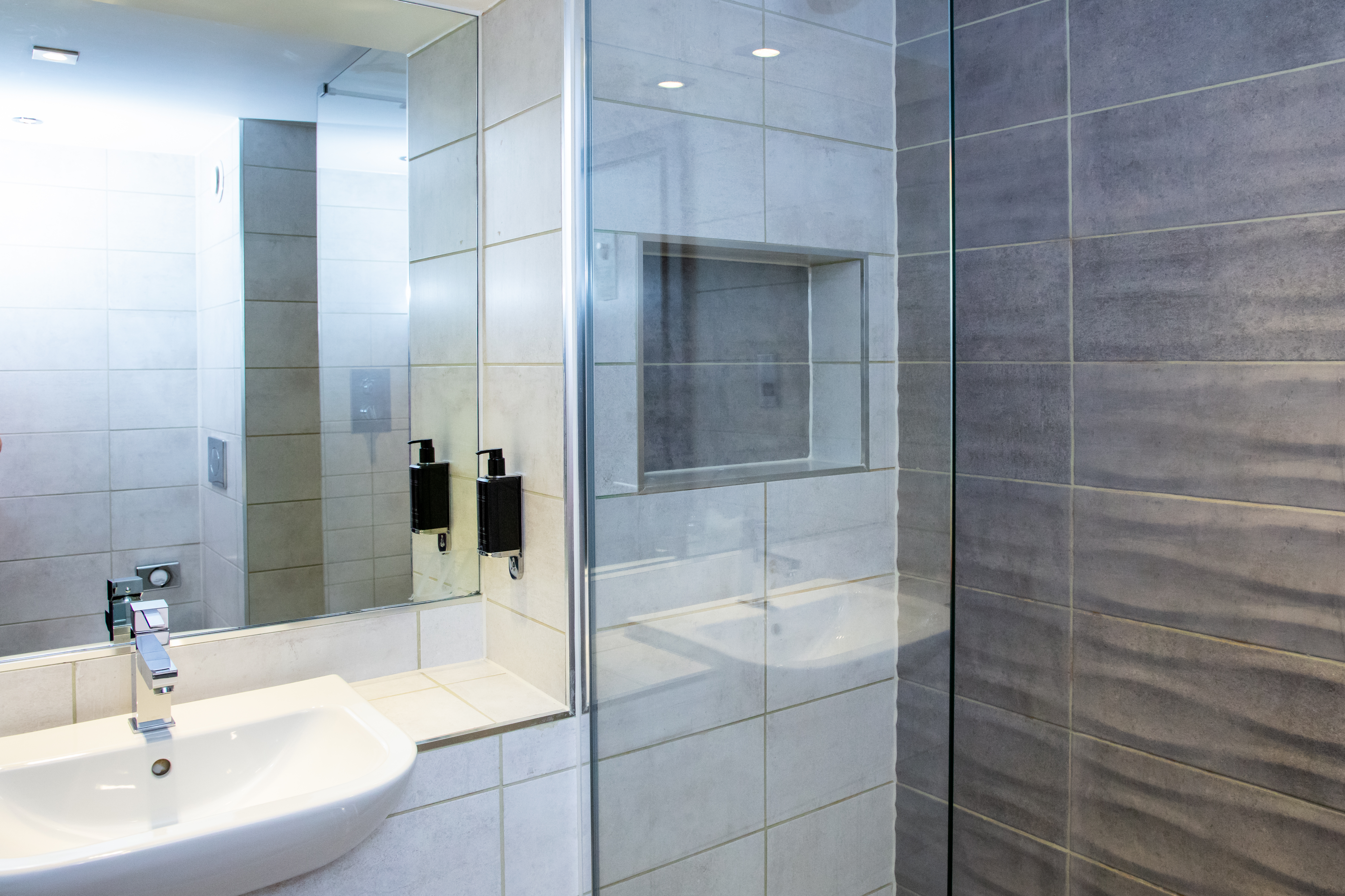 Image of Iconinc @ Roomzzz - Nottingham