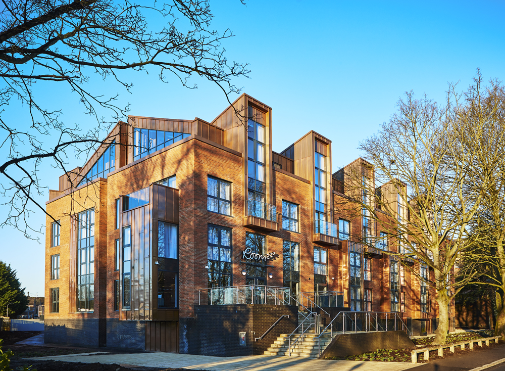 Image of Iconinc @ Roomzzz - York