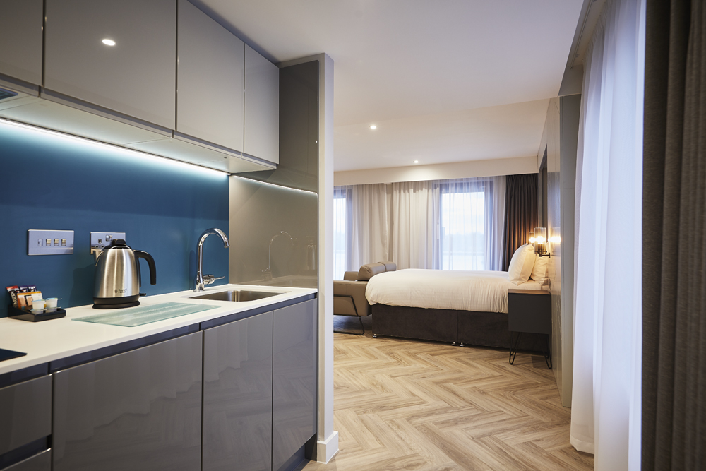 Image of Iconinc @ Roomzzz - York