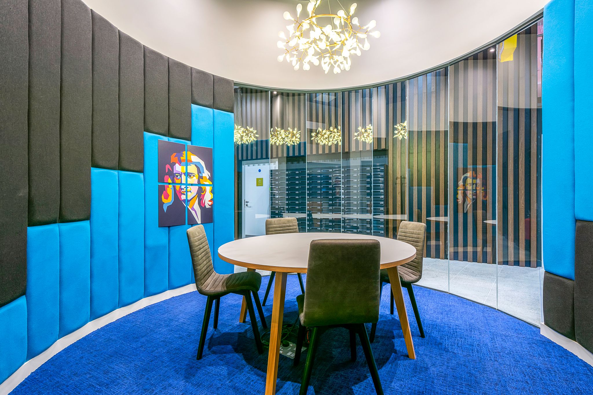 Image of Iconinc The Gravity, Lincoln