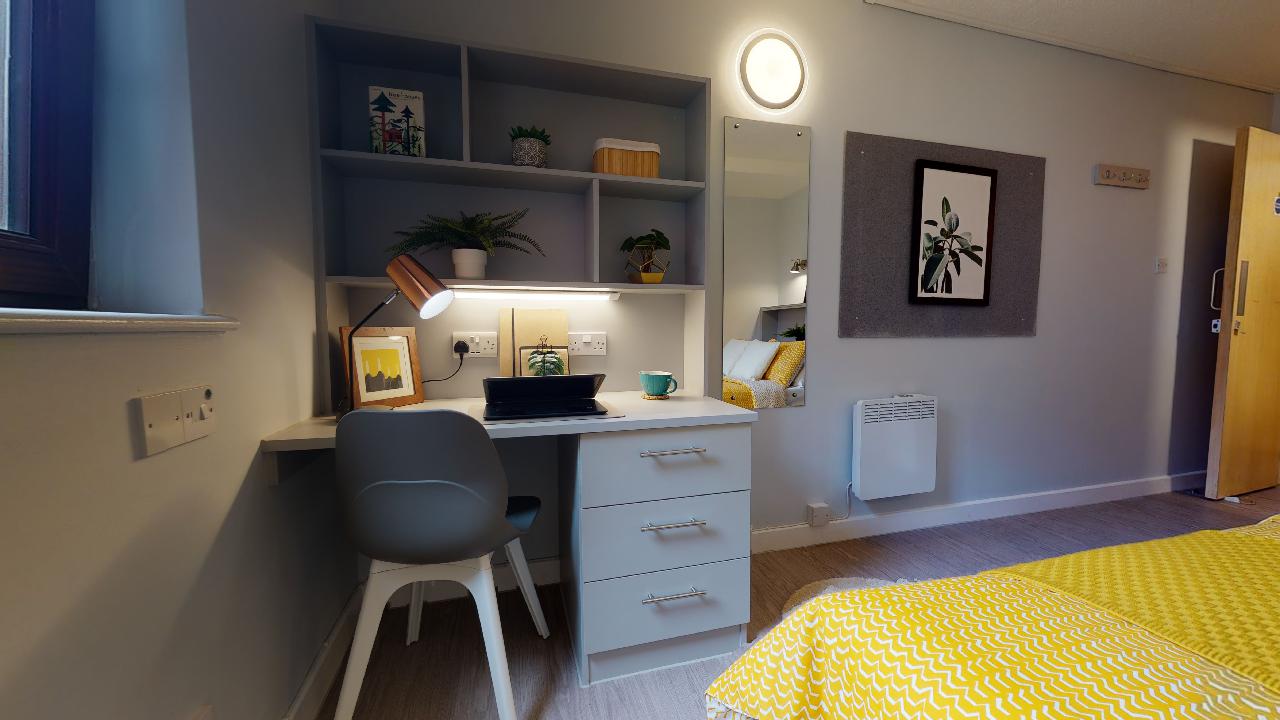 Image of iQ Daisy Bank, Manchester