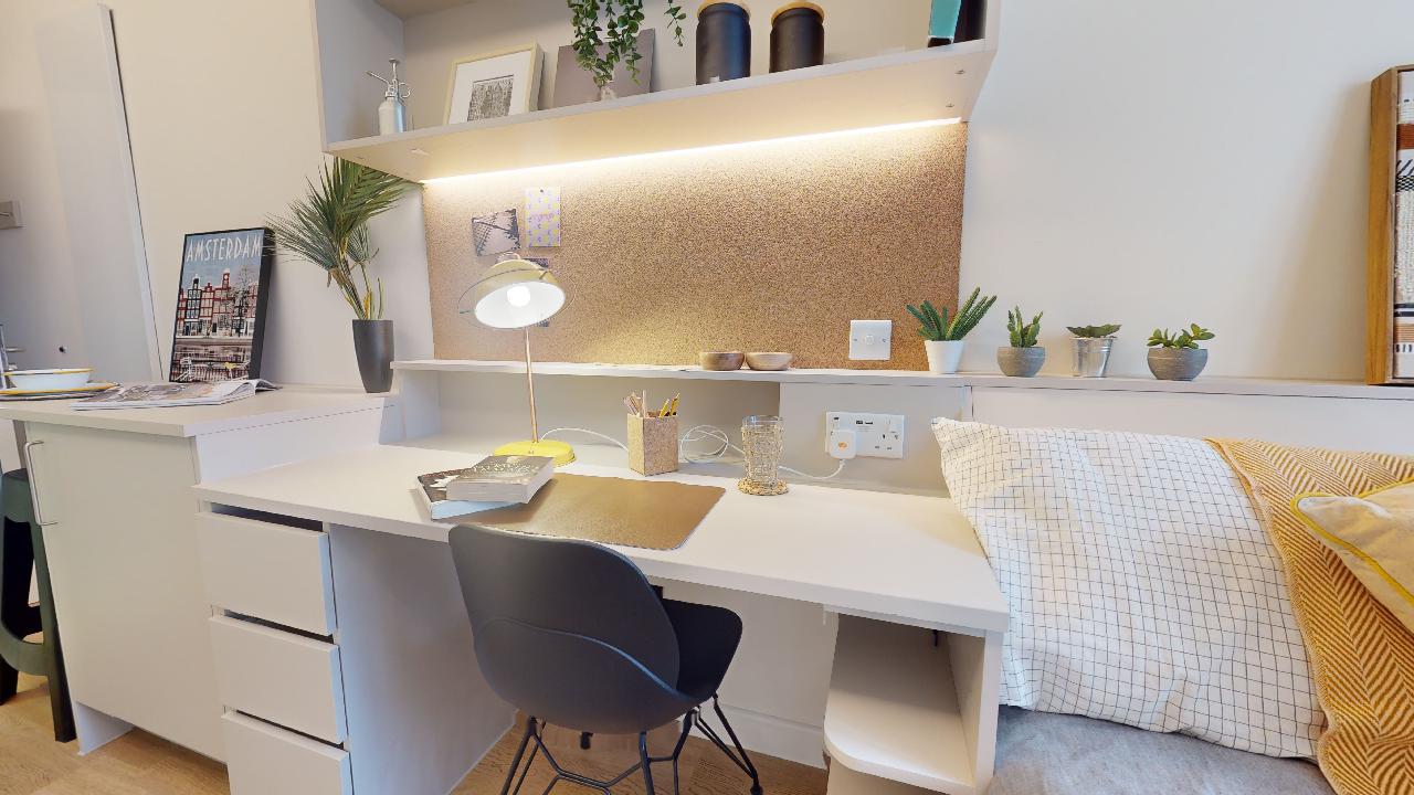 Image of iQ East Court, London