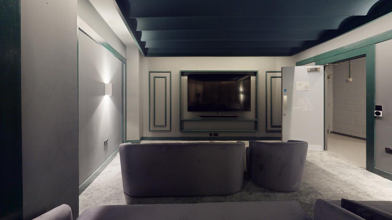 Image of iQ East Court, London