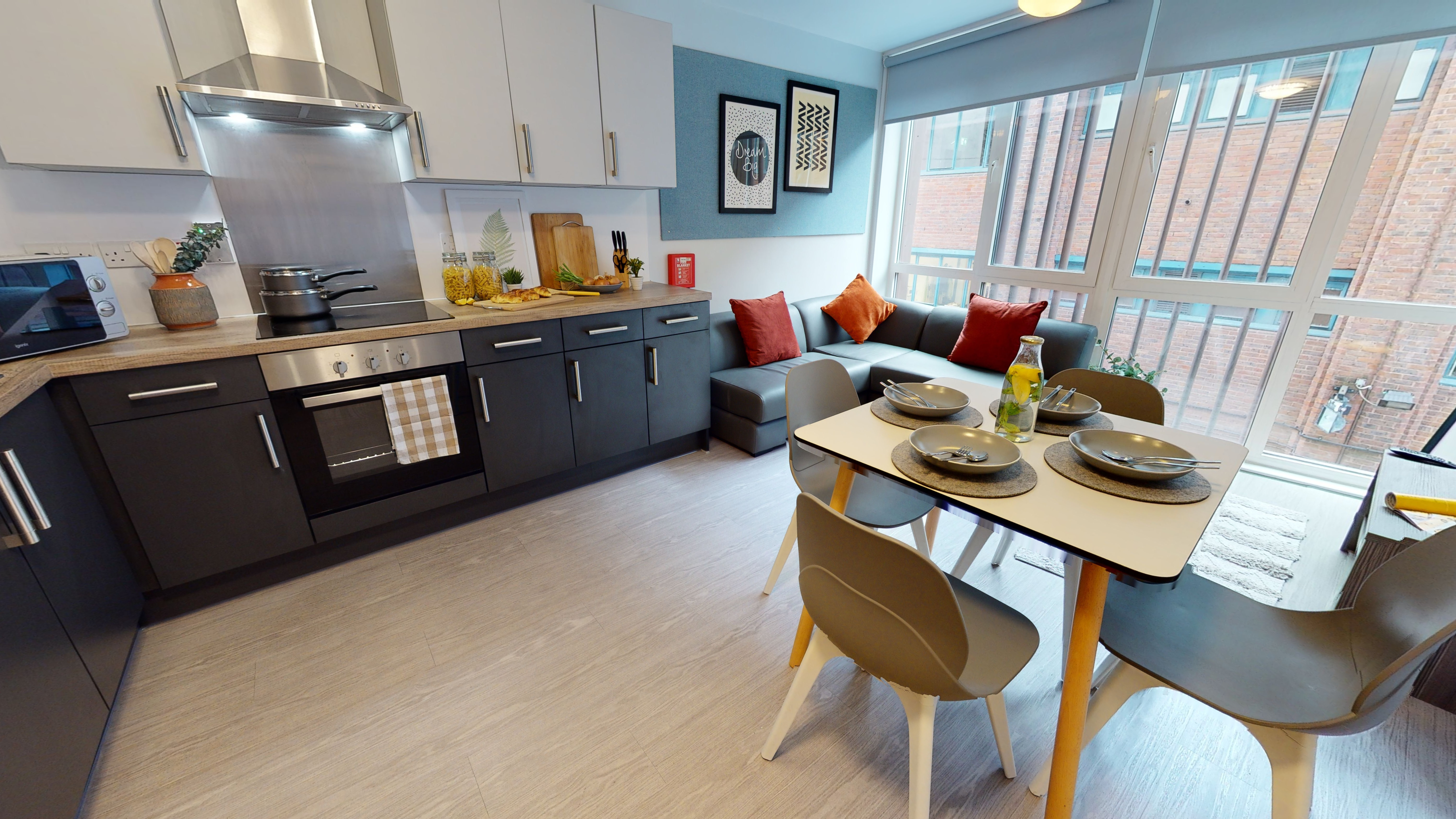 Image of iQ Magenta House, London