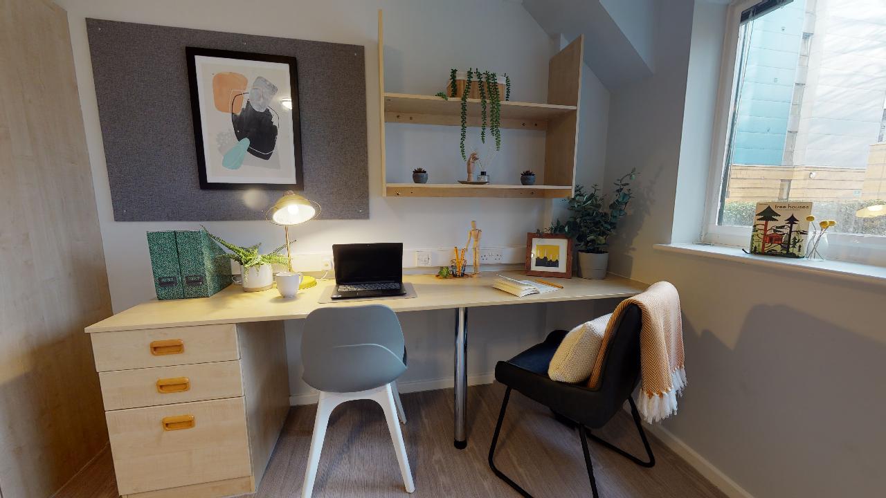 Image of iQ Opal Court, Leicester