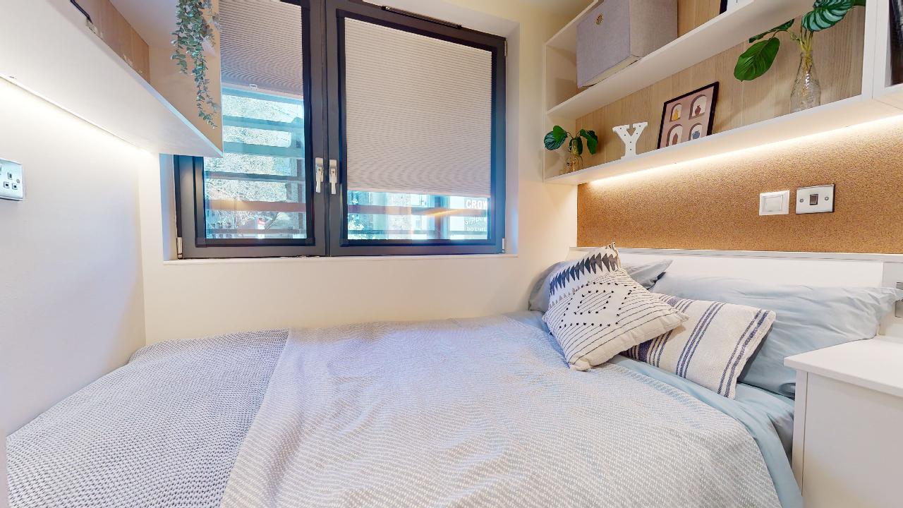 Image of iQ Paris Gardens, London