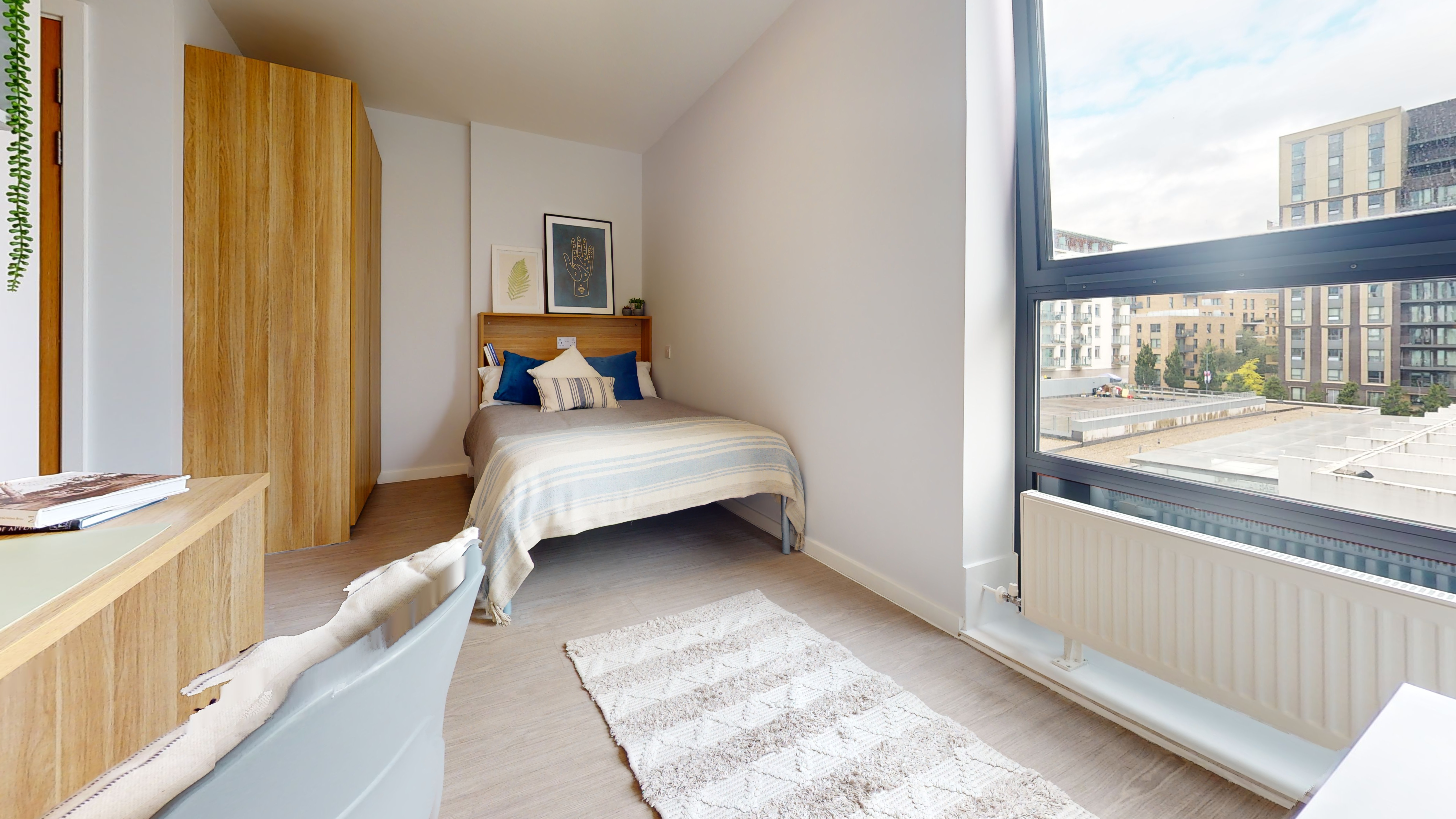 Image of iQ Sterling Court, London