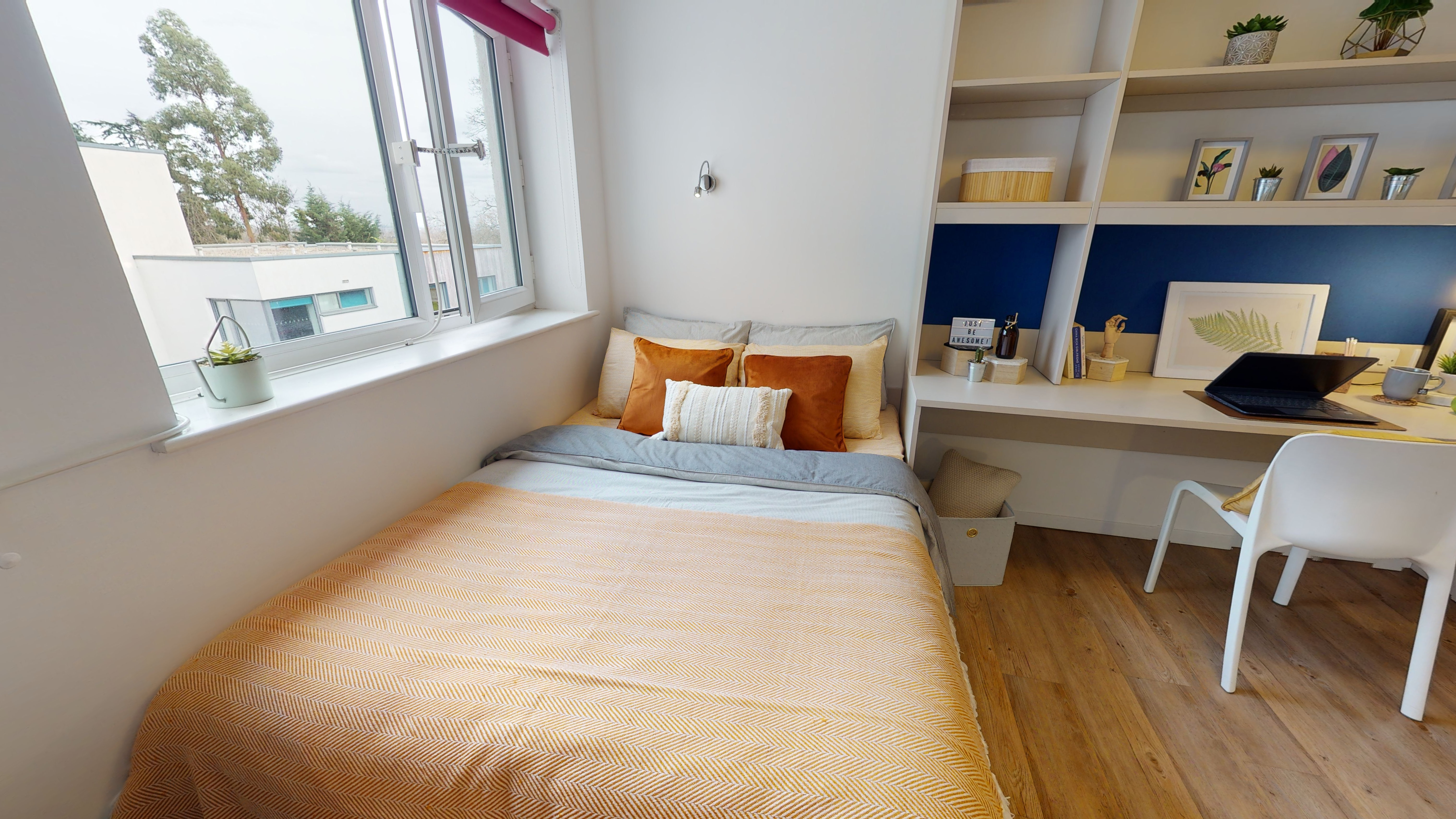 Image of iQ The Pad, Egham