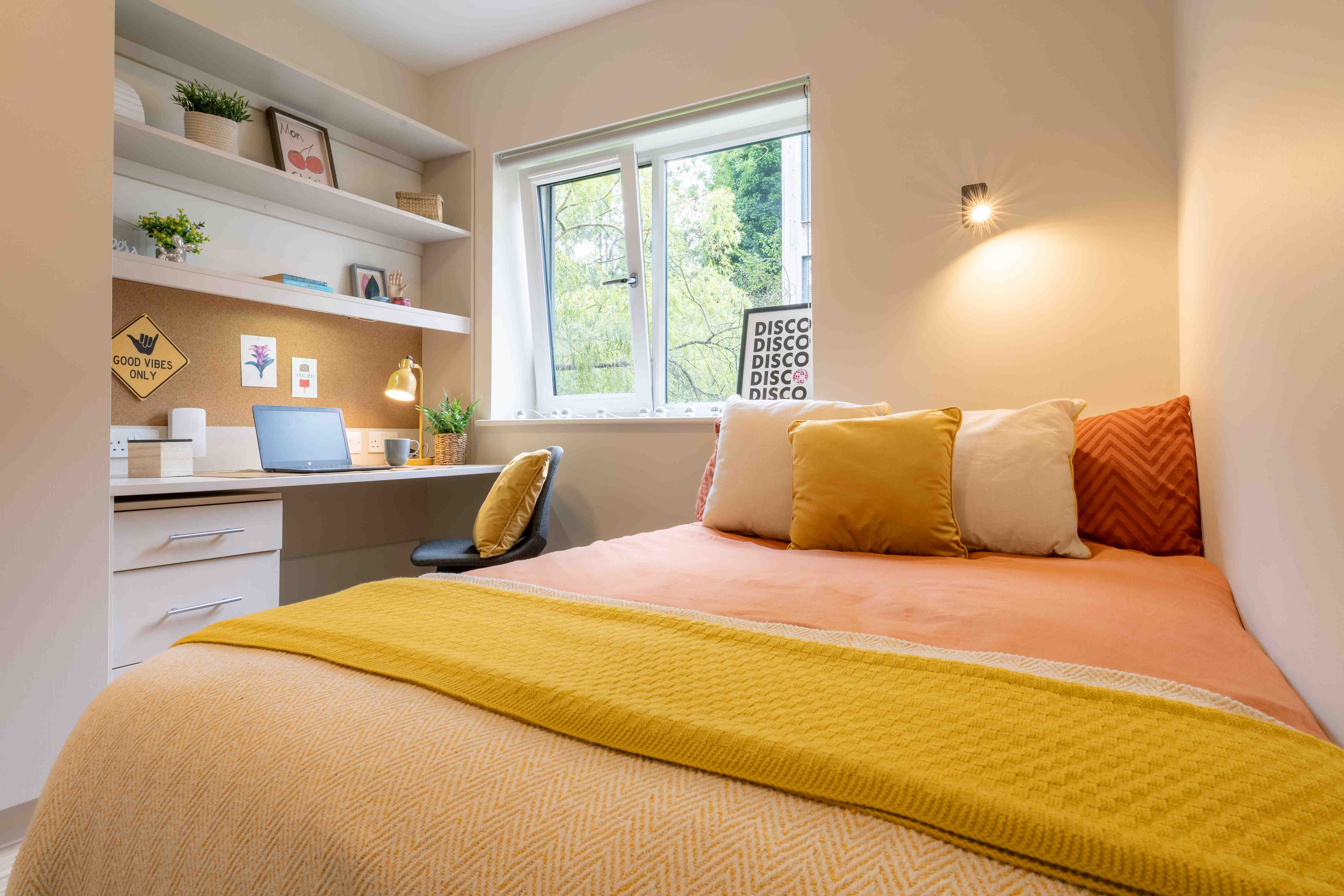 Image of iQ The Pad, Egham