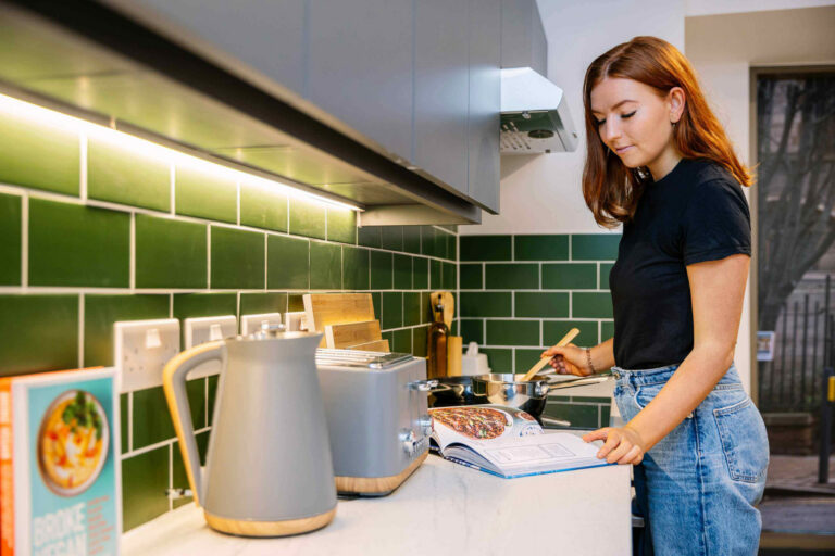 Image of Leonardo, Leeds