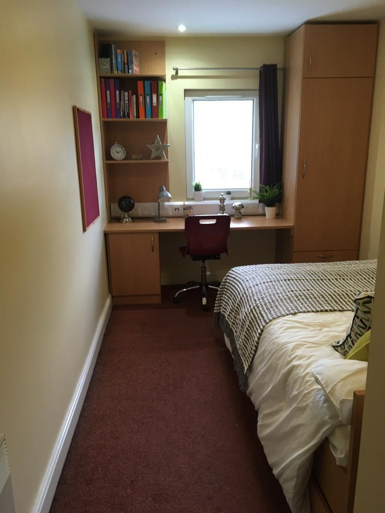 Image of Longside House, Bradford