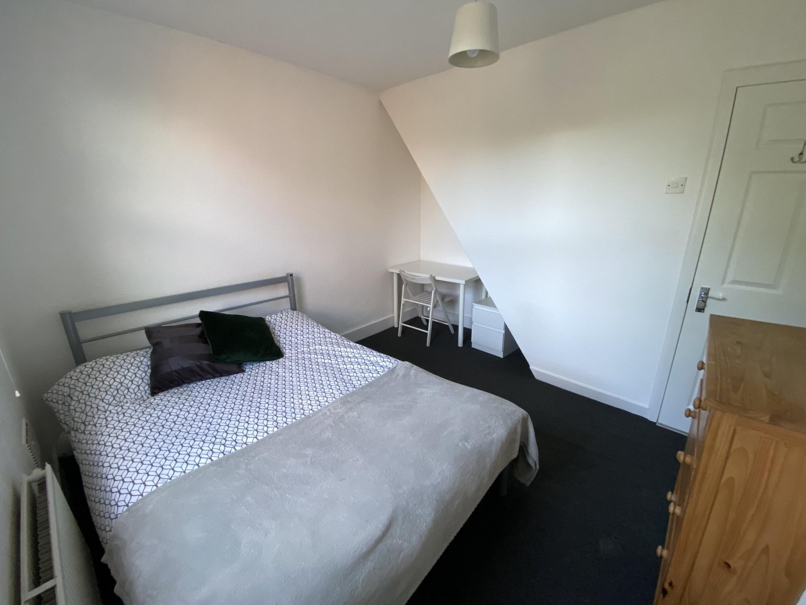 Image of Lower Court Road, London