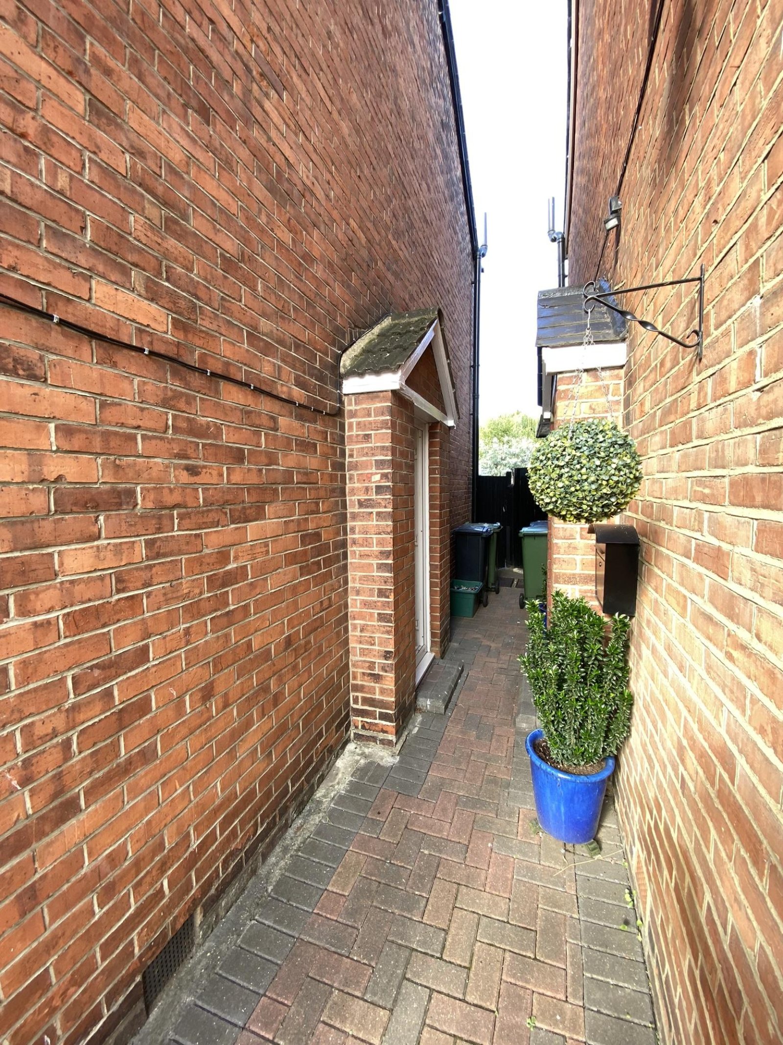 Image of Lower Court Road, London