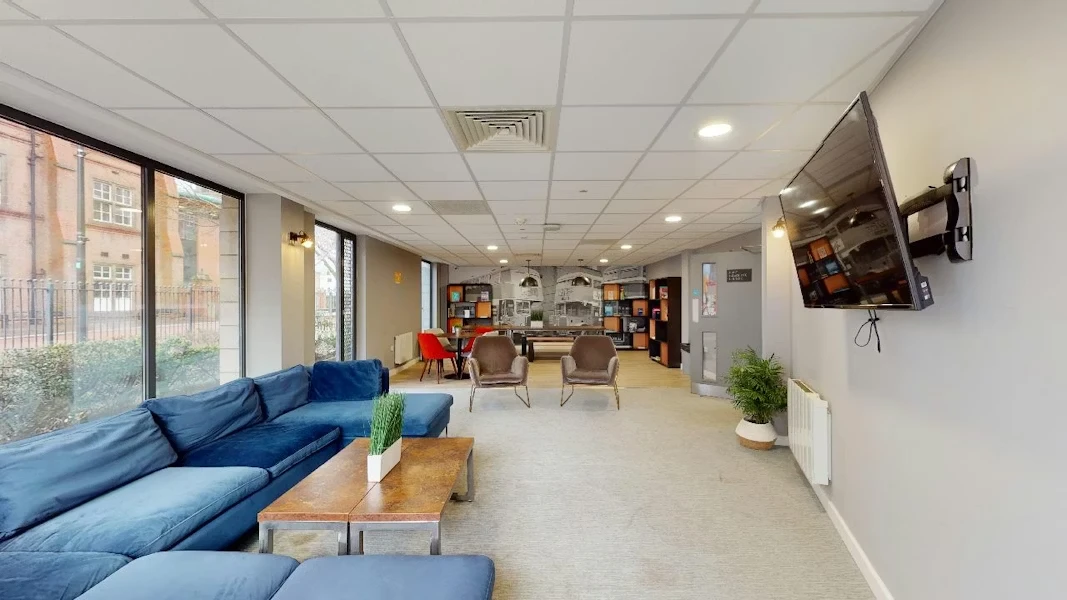 Image of Lumya Leicester, Leicester